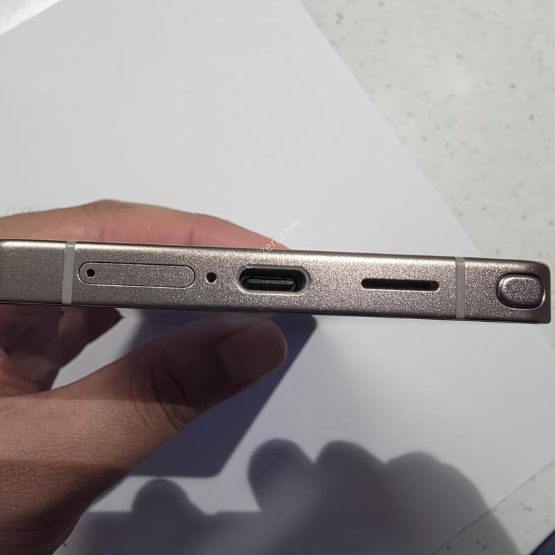 ������ s25 ��Ʈ�� 512G ƼŸ���׷��� S��
