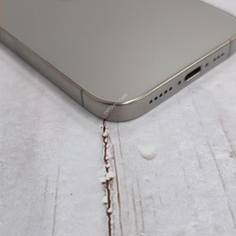 15���� 256GB