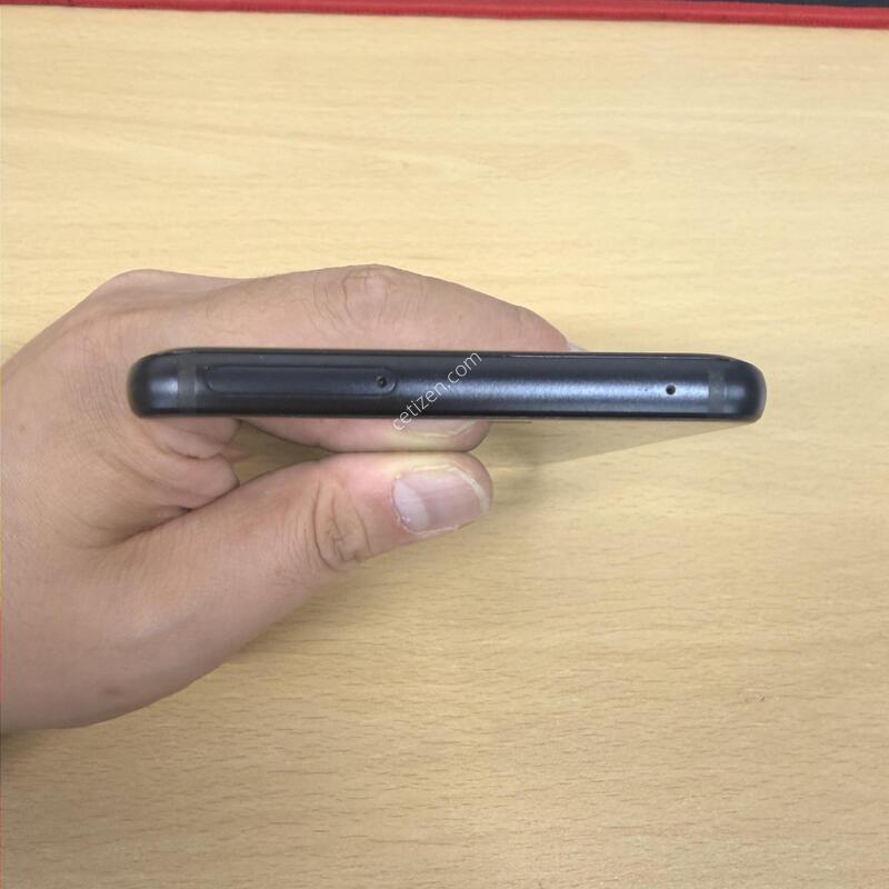 LG Q9 ���� 64GB