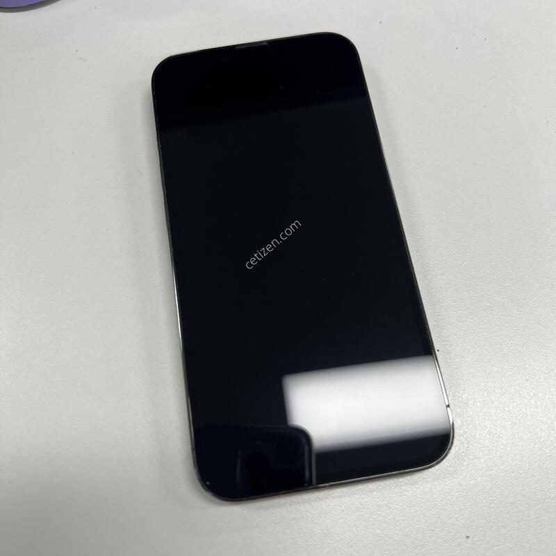 ������13���� 256GB �׷�����Ʈ �Ǹ��մϴ�.