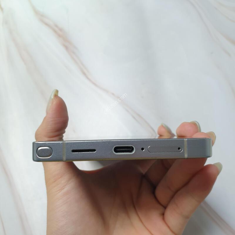 LG ������ S25��Ʈ�� ƼŸ���ǹ����� 256G ������ �Ǹ��մϴ�
