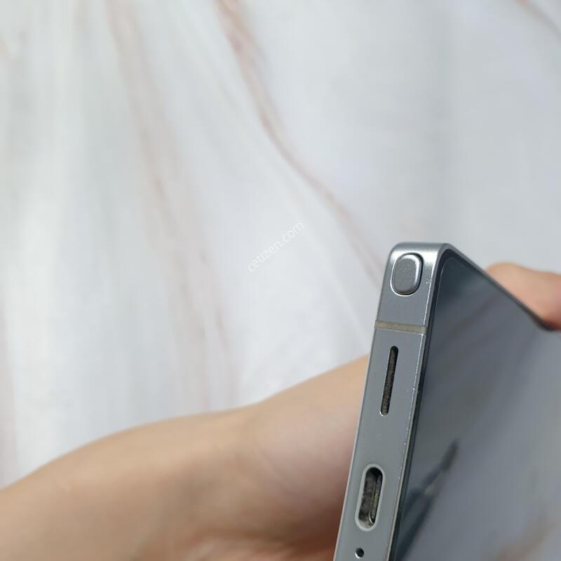 LG ������ S25��Ʈ�� ƼŸ���ǹ����� 256G ������ �Ǹ��մϴ�