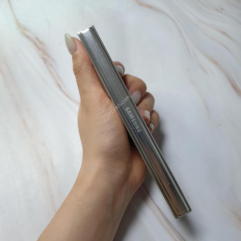 SK ������ Z����5 5G ũ�� 512G S�� �Ǹ��մϴ�