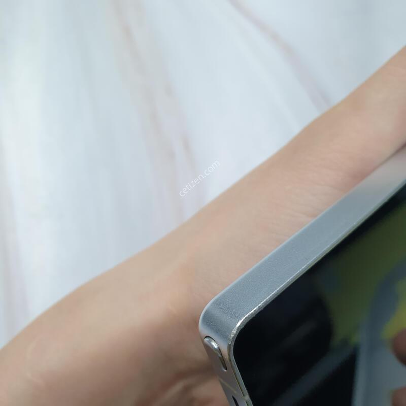 LG ������ S25��Ʈ�� ƼŸ���ǹ����� 512G ������ �Ǹ��մϴ�