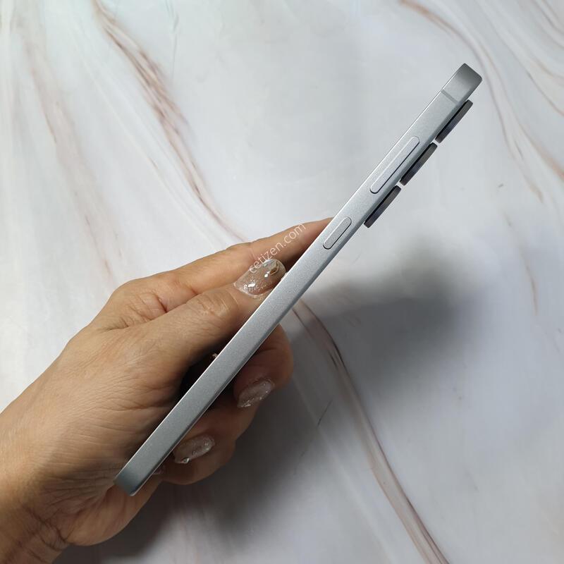 LG ������ S25FE ȭ��Ʈ 256G S�� �Ǹ��մϴ�