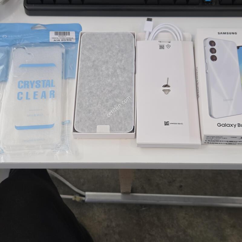 �����ù���4 (128GB) �˴ϴ� Ǯ�ڽ� S��