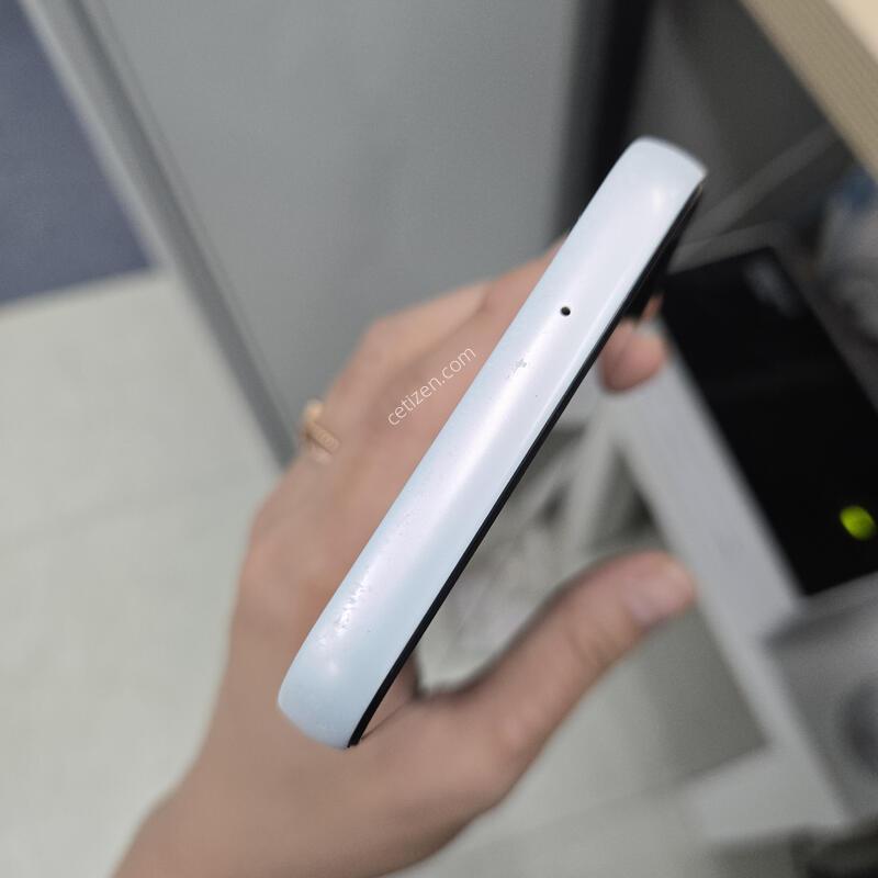 ������ ����3 ȭ��Ʈ 128GB �����������ܻ�