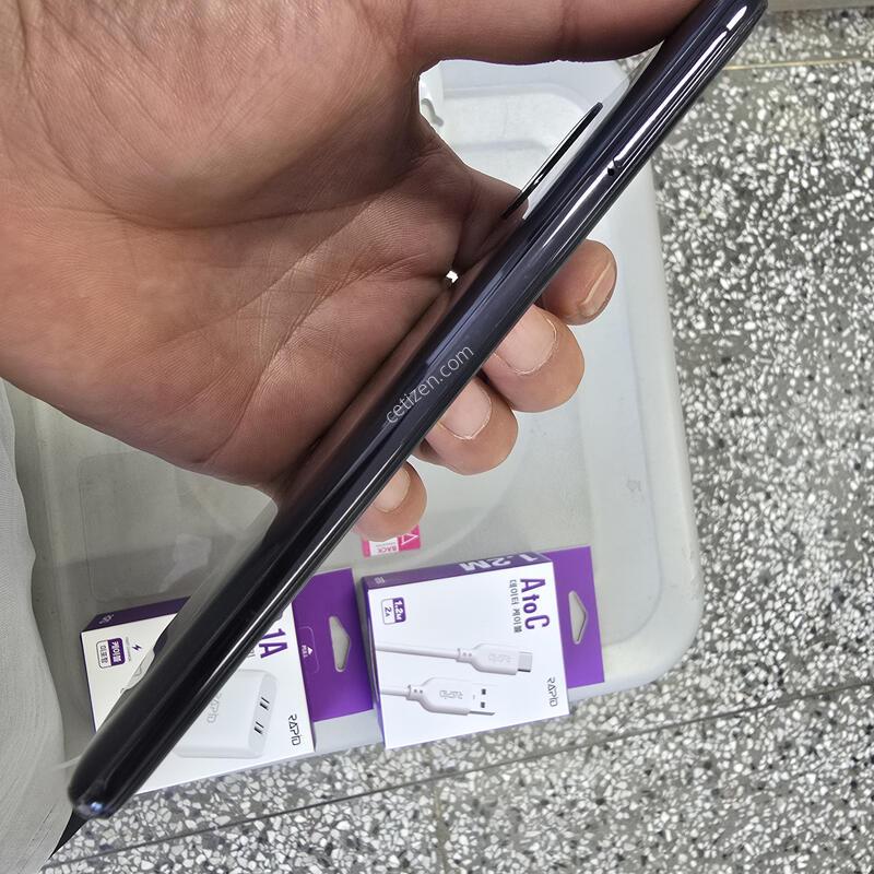 SK A31(A315) 64G �������� ����� �˴ϴ�