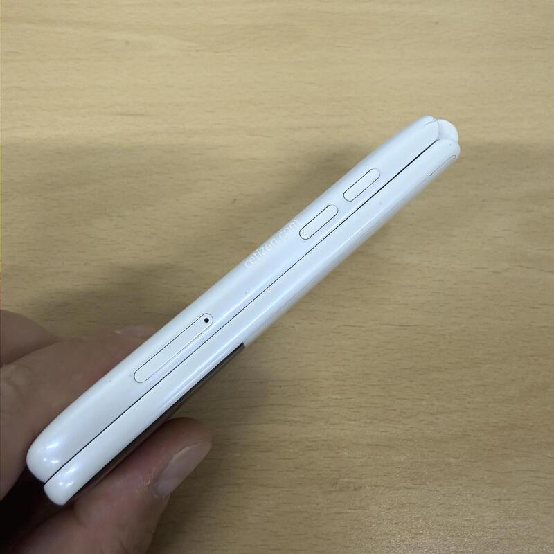 ��Ÿ������2 ȭ��Ʈ A�� 32GB