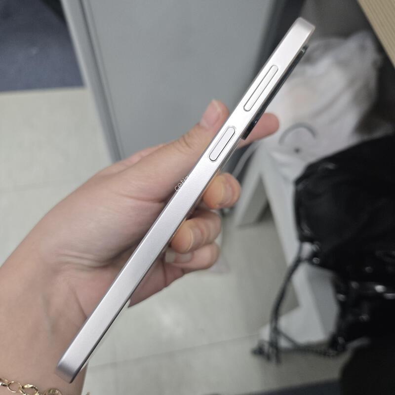 ������ ���̵�8 ��ũ 128GB SK �ܰ�S���ܻ�