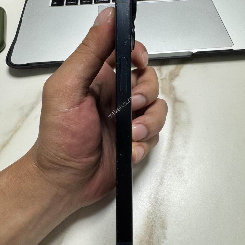 (93%/��ǰ���̽�����)������14 256G �̵峪�� �Ǹ��ؿ�.
