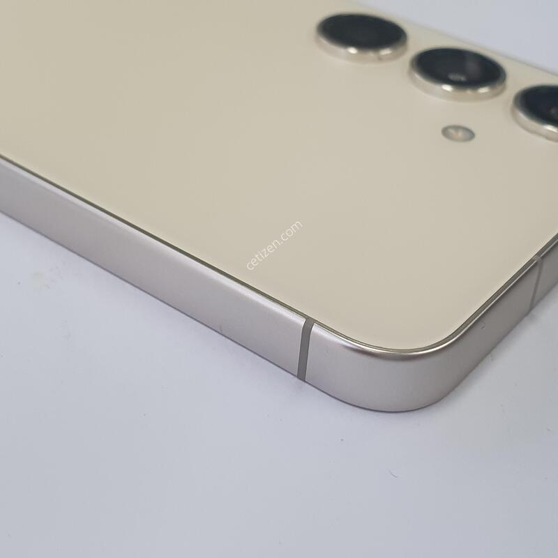 ������s24