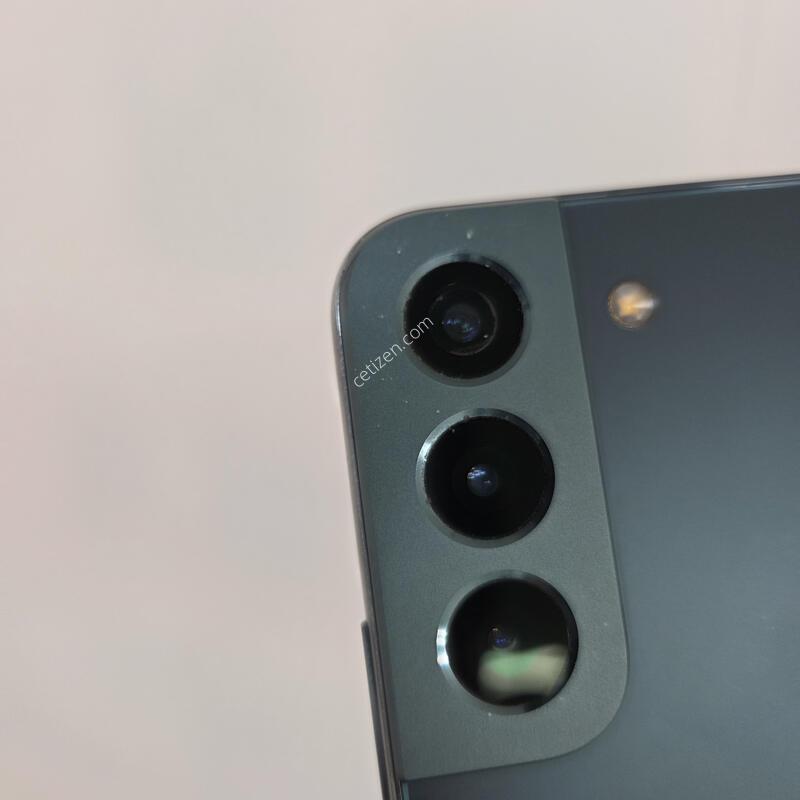 ������ S22 �÷��� �׸�