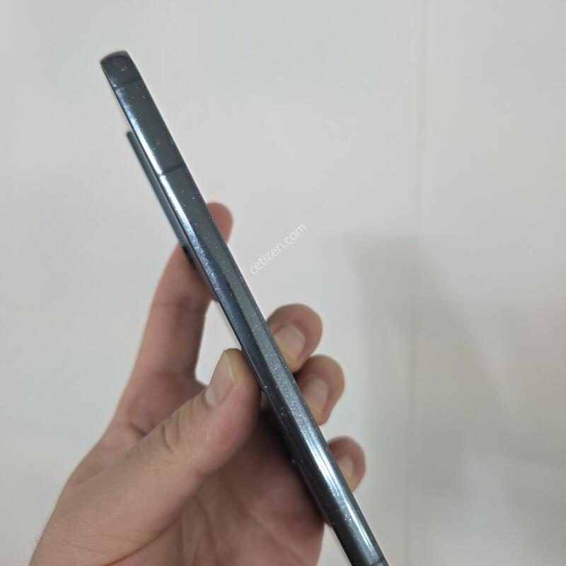 ������ S22 �÷��� �׸�