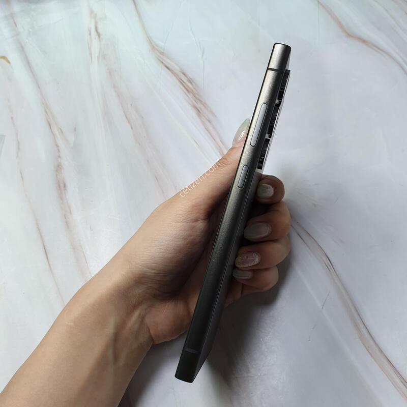 SK ������ S24��Ʈ�� ƼŸ������ 256G A�� �Ǹ��մϴ�