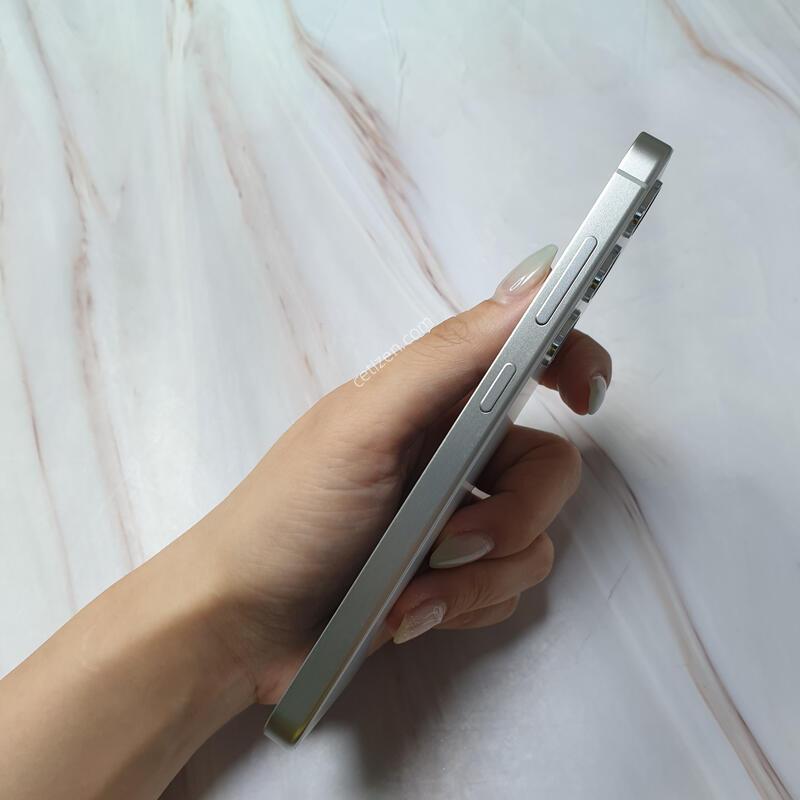 LG ������ S24 �׷��� 256G S�� �Ǹ��մϴ�