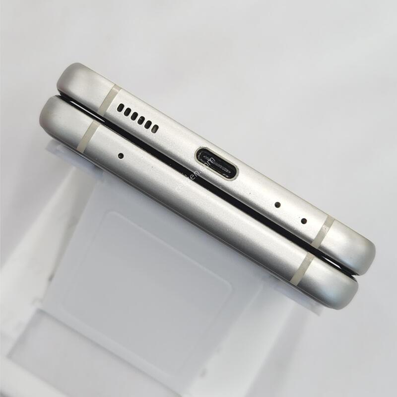 ������Z�ø�3 256G ���ܻ� ũ�� 63082