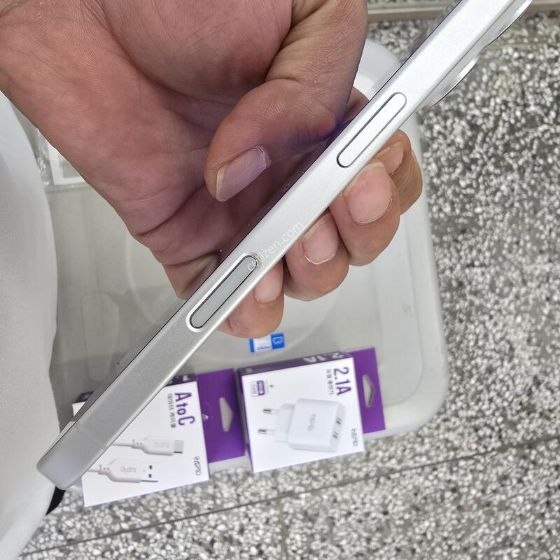 ������16 128G ȭ��Ʈ���� (���͸�92%) �ڱ��� ����� �˴ϴ�
