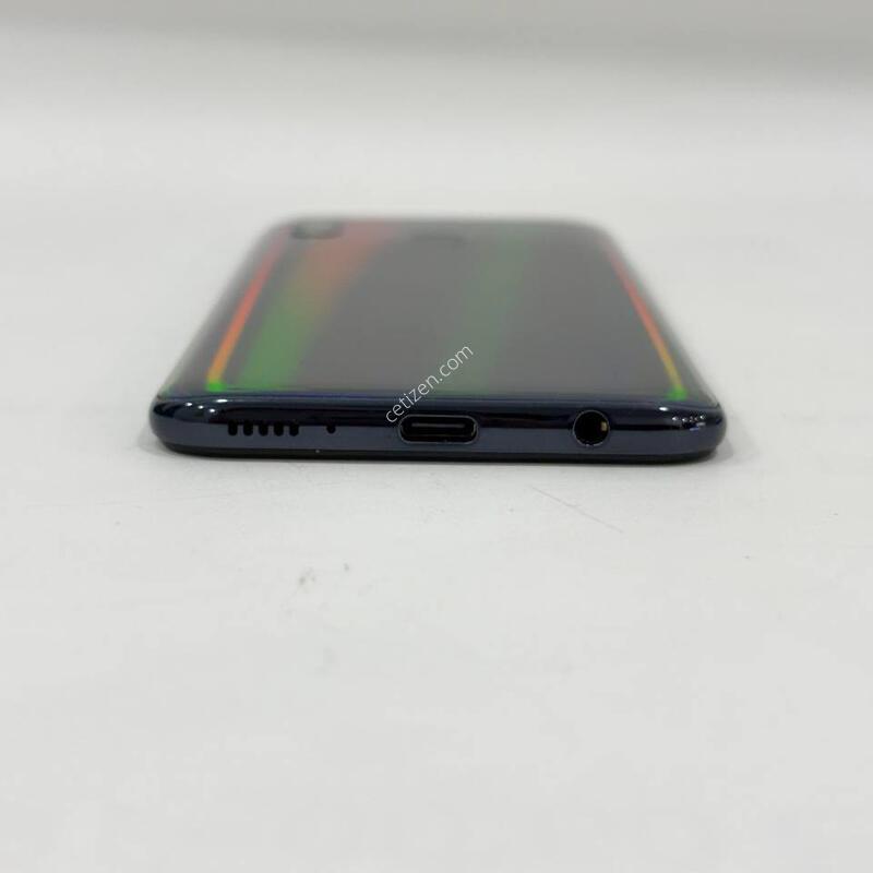 ������A40 ���� 64GB Y2235