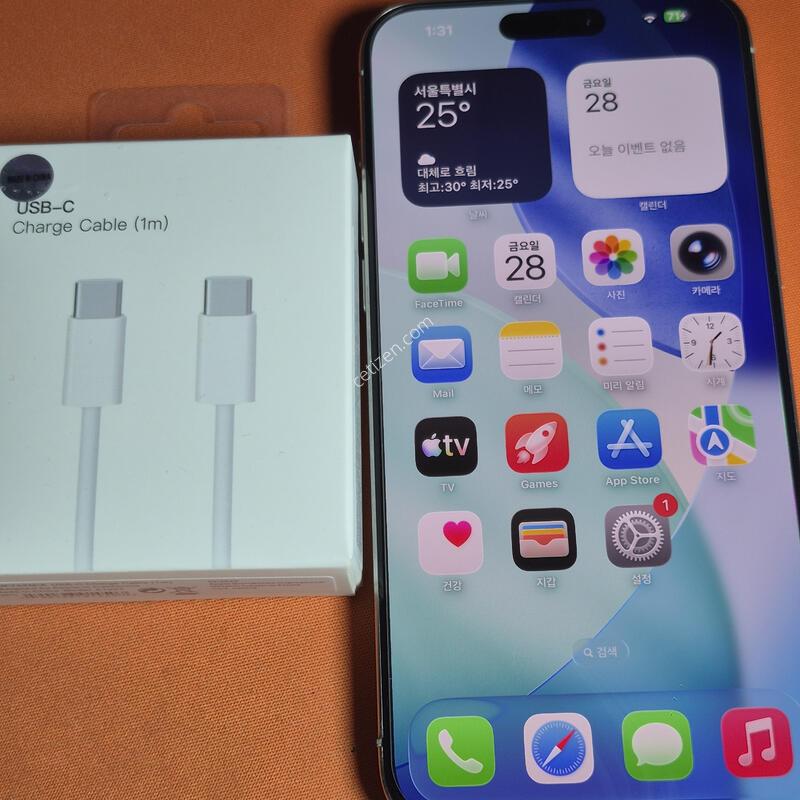 ������ 15 ���� �ƽ� 256GBȭ��Ʈ ī�޶���