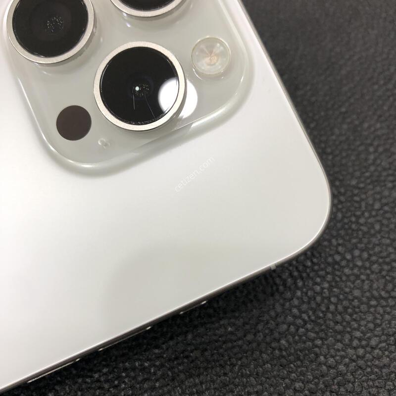 ������15���� ȭ��Ʈ 256G,S��,���͸����� 88%