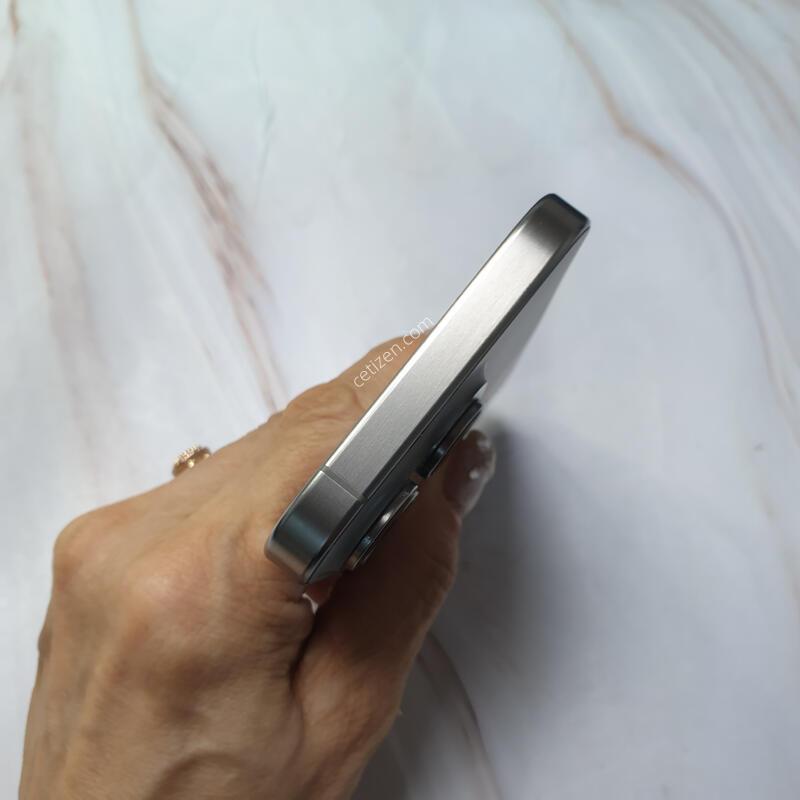 ������15���� ���߷�ƼŸ�� 256G S�� �Ǹ��մϴ�