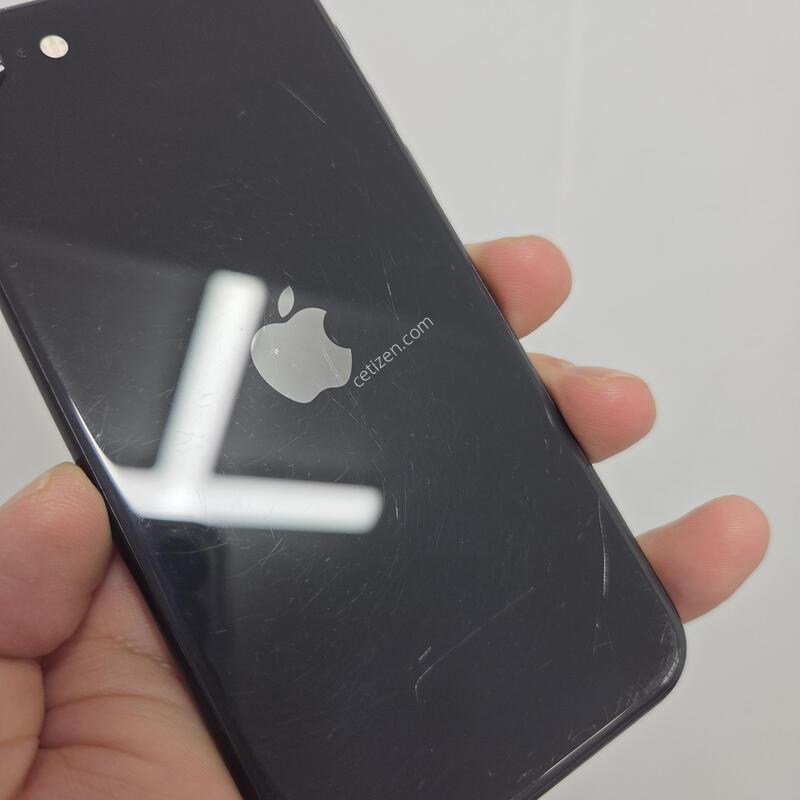 ������ se2 64GB ����