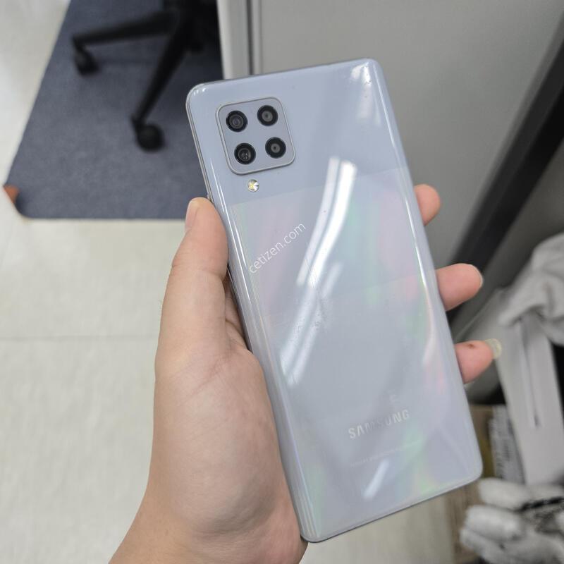 ������ A42 ȭ��Ʈ 128GB AA��  ������