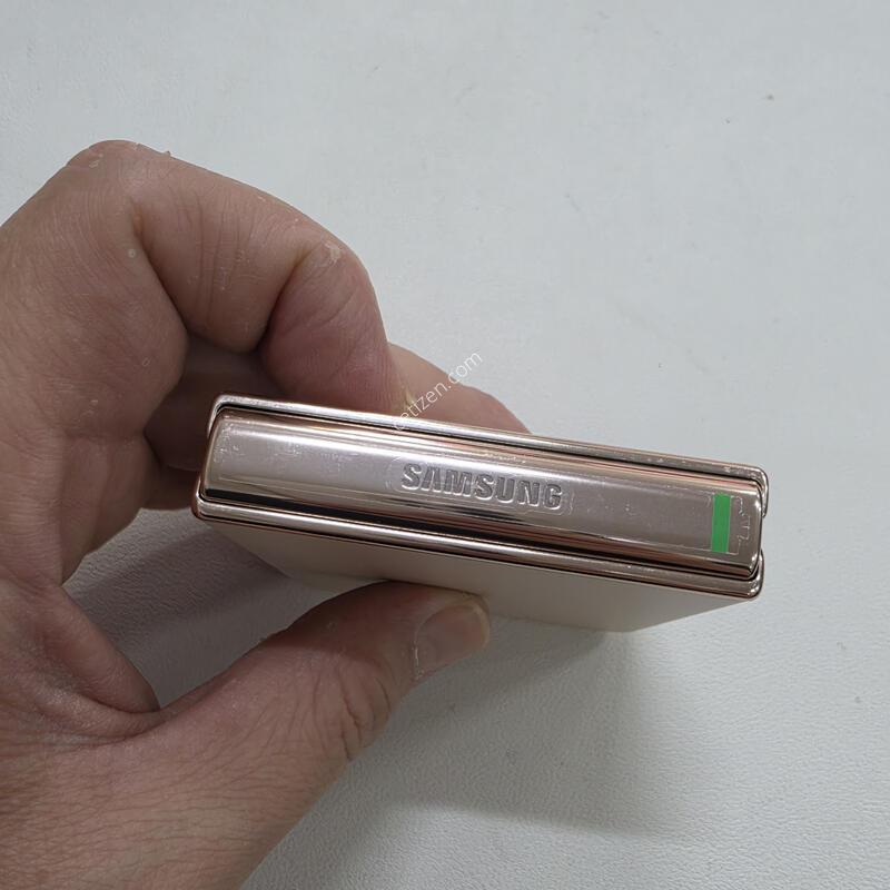 ������ Z�ø�4 ��� 256GB