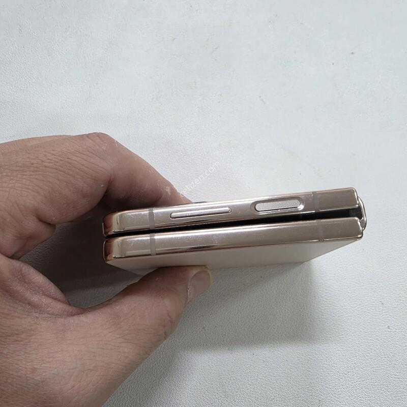 ������ Z�ø�4 ��� 256GB