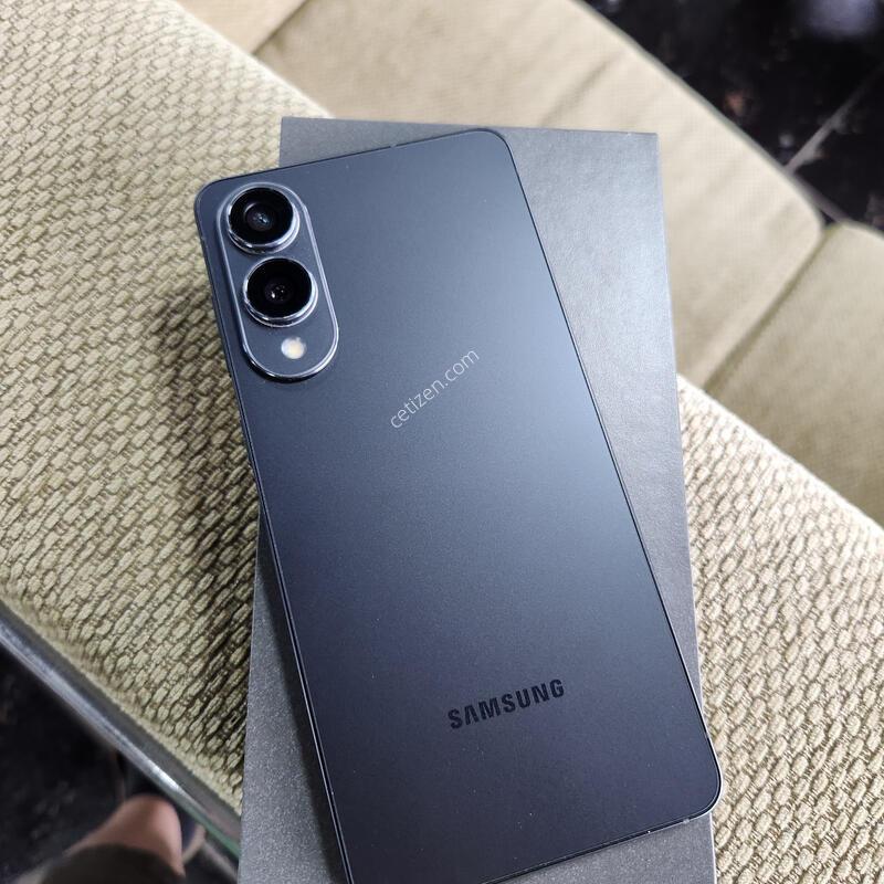 ������S25���� ���� 256�Ⱑ �ڱ����� �˴ϴ�.