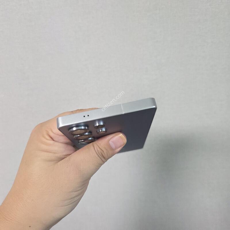 ������ S25��Ʈ�� ƼŸ�� �ǹ����� 256�Ⱑ SS�� �Ⱦƿ�~