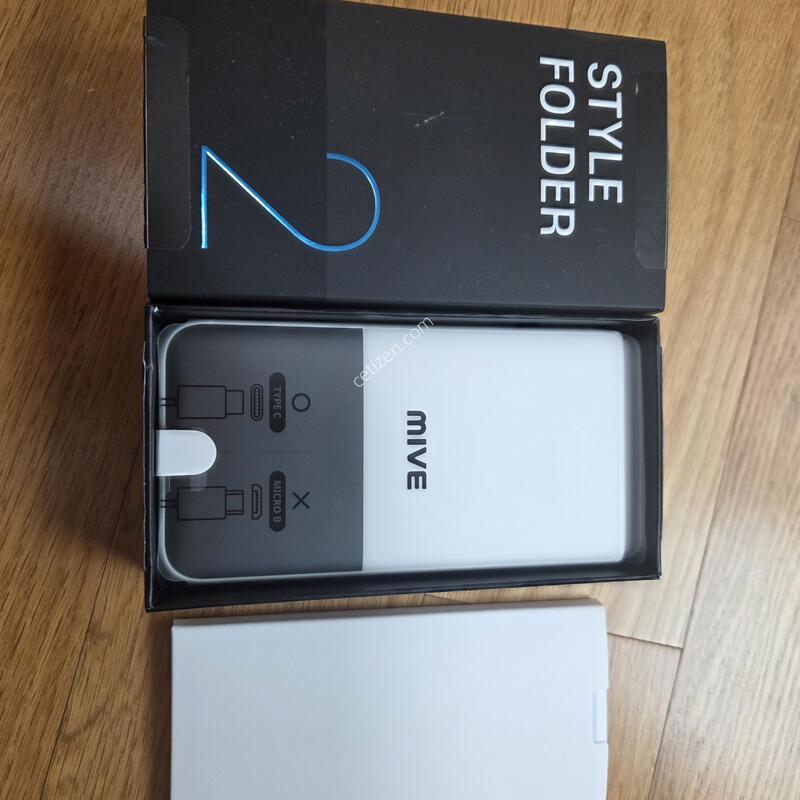 ������ A16 (SM-A165N, 128GB), ��������, Ǯ�ڽ� 4�� �ϰ� �Ǹ��մϴ�.