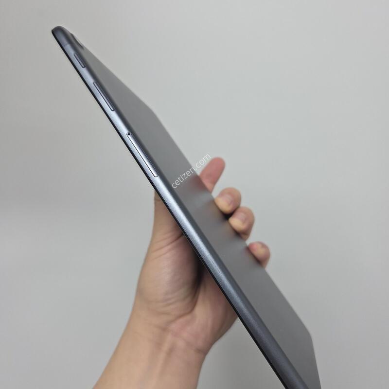 ������ ��A 10.1 32GB �׷���