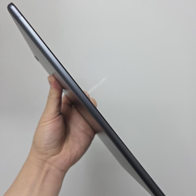 ������ ��A 10.1 32GB �׷���