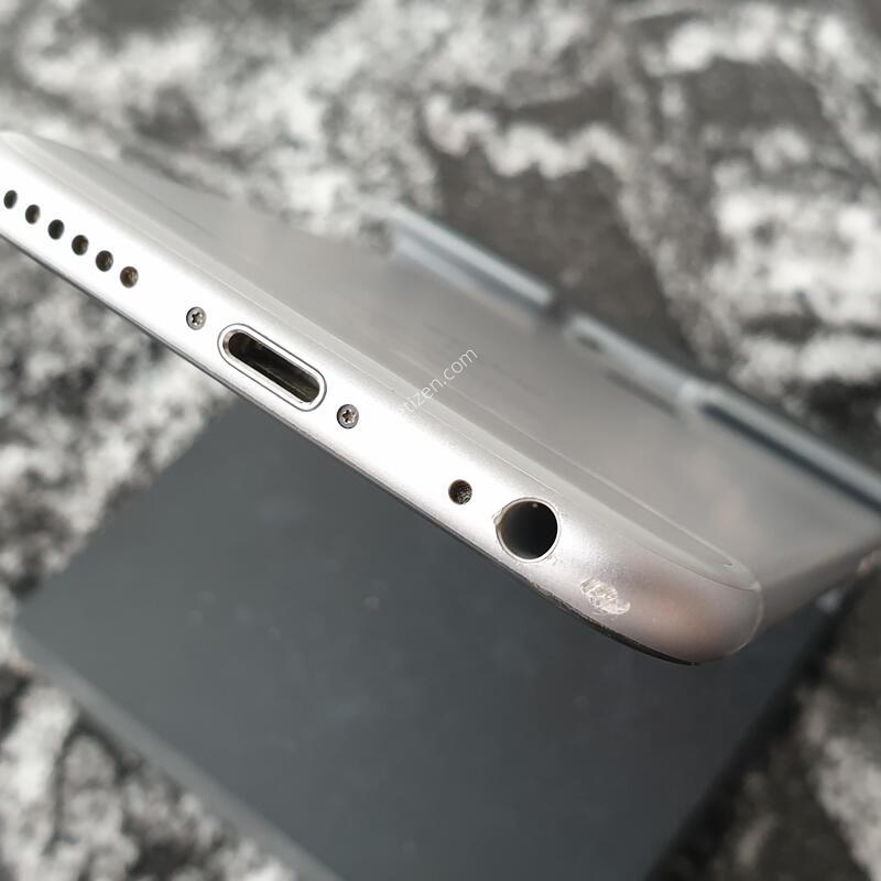 ������6S (A1688) �ǹ� 64�Ⱑ