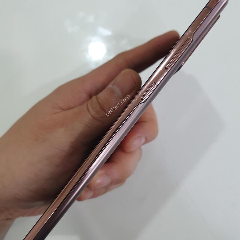 �����ó�Ʈ20 256G ���±� �߰��� �����