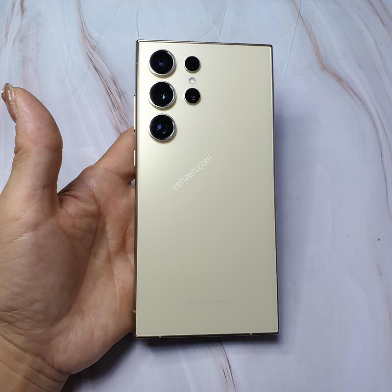 SK ������ S24��Ʈ�� ƼŸ�����ο� 256G S�� �Ǹ��մϴ�