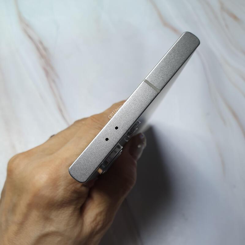 LG ������ S24��Ʈ�� ƼŸ���׷��� 256G S�� �Ǹ��մϴ�