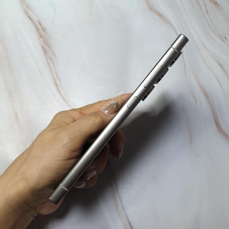 LG ������ S24��Ʈ�� ƼŸ���׷��� 256G S�� �Ǹ��մϴ�