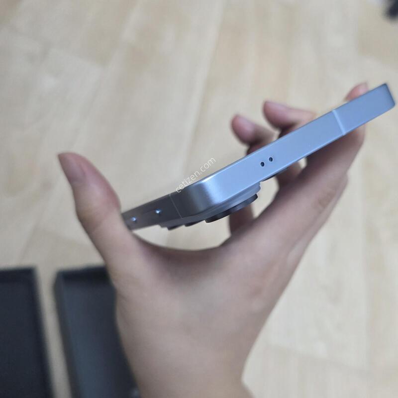 ������ S26 ��Ʈ�� ��ī�̺��� Ǯ�ڽ� 512GB. �ڱ���
