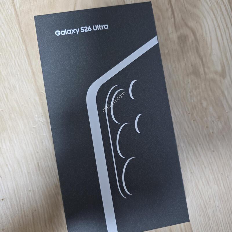 ������ S26 ��Ʈ�� ��ī�̺��� Ǯ�ڽ� 512GB. �ڱ���