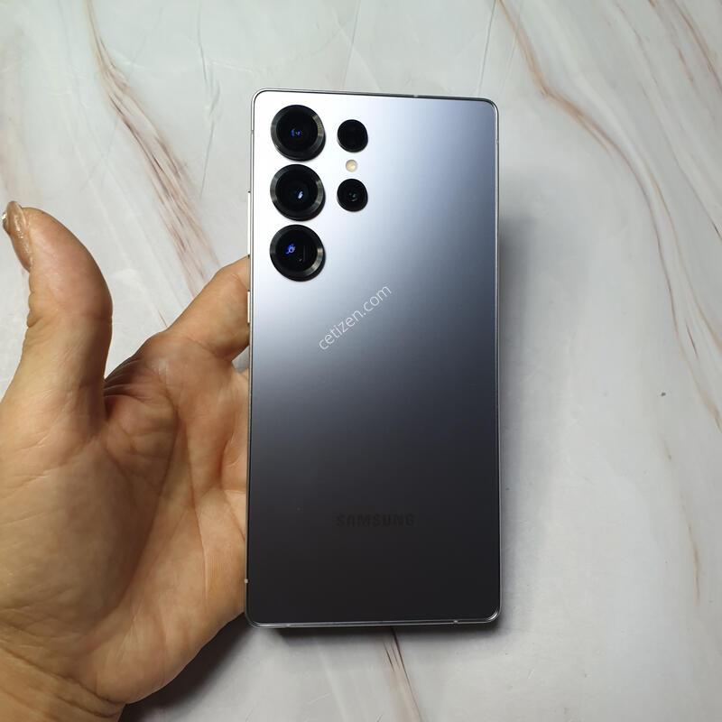 LG ������ S25��Ʈ�� ƼŸ���ǹ����� 256G S�� �Ǹ��մϴ�
