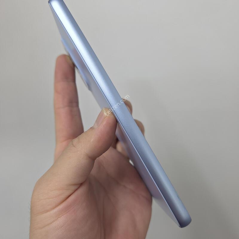 ������ A33 128GB ���� �ڱ���