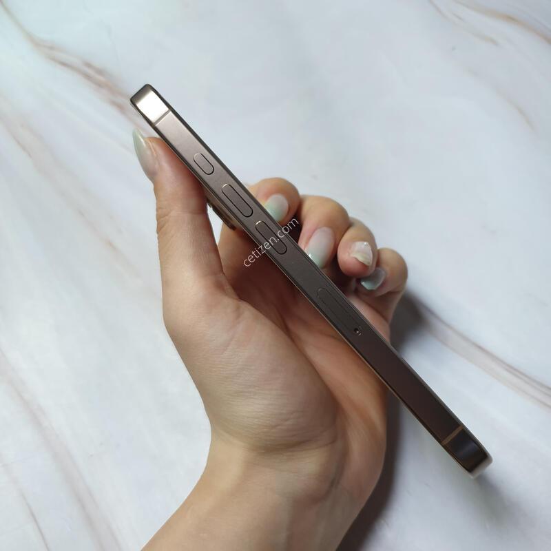 ������16���� ����ƮƼŸ�� 256G A�� ������ �Ǹ��մϴ�