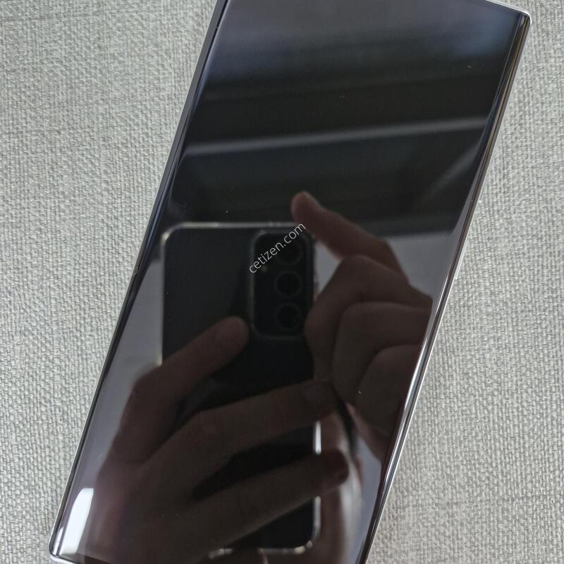 S22 ��Ʈ��  256G �Ǹ��մϴ�