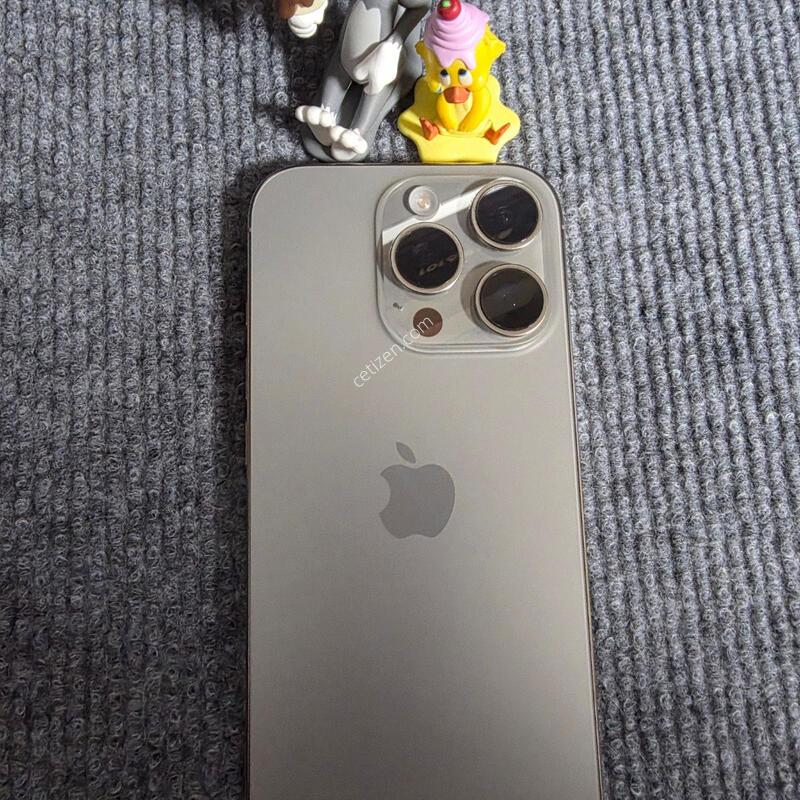 ������ 16 ���� 256GB ���߷� ƼŸ��