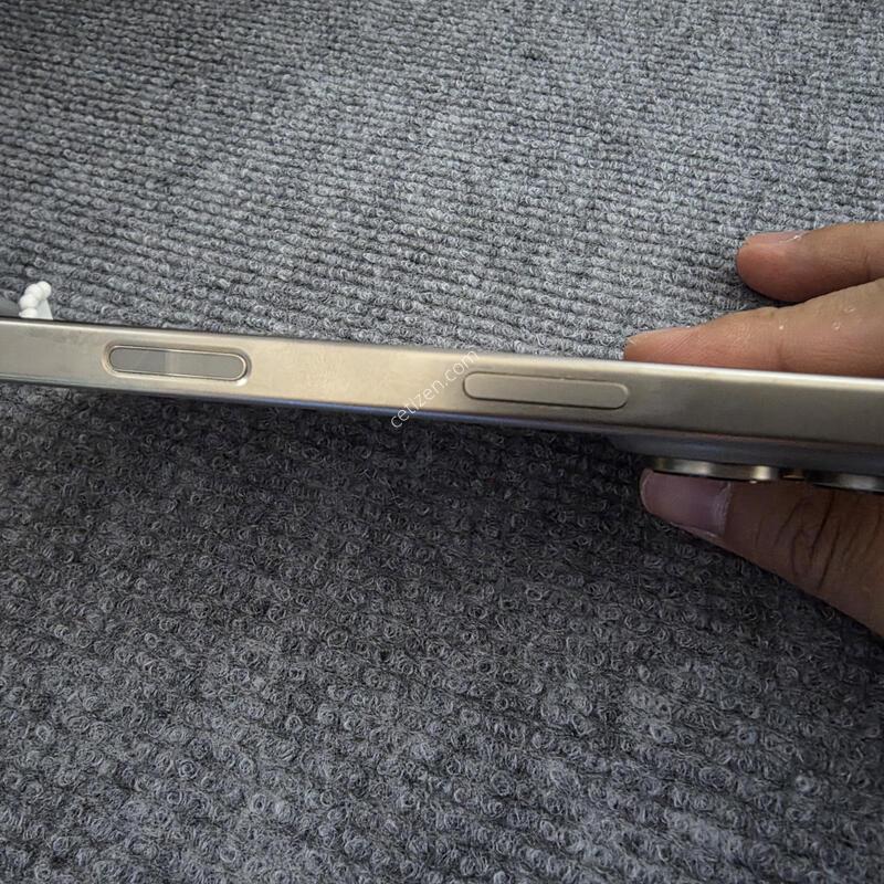 ������ 16 ���� 256GB ���߷� ƼŸ��