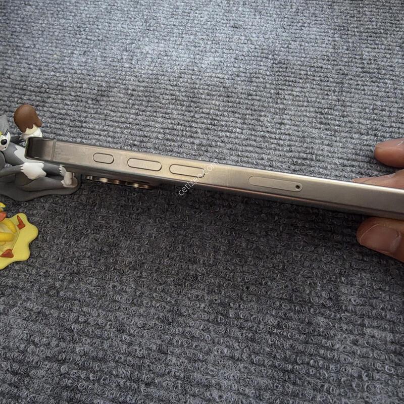 ������ 16 ���� 256GB ���߷� ƼŸ��