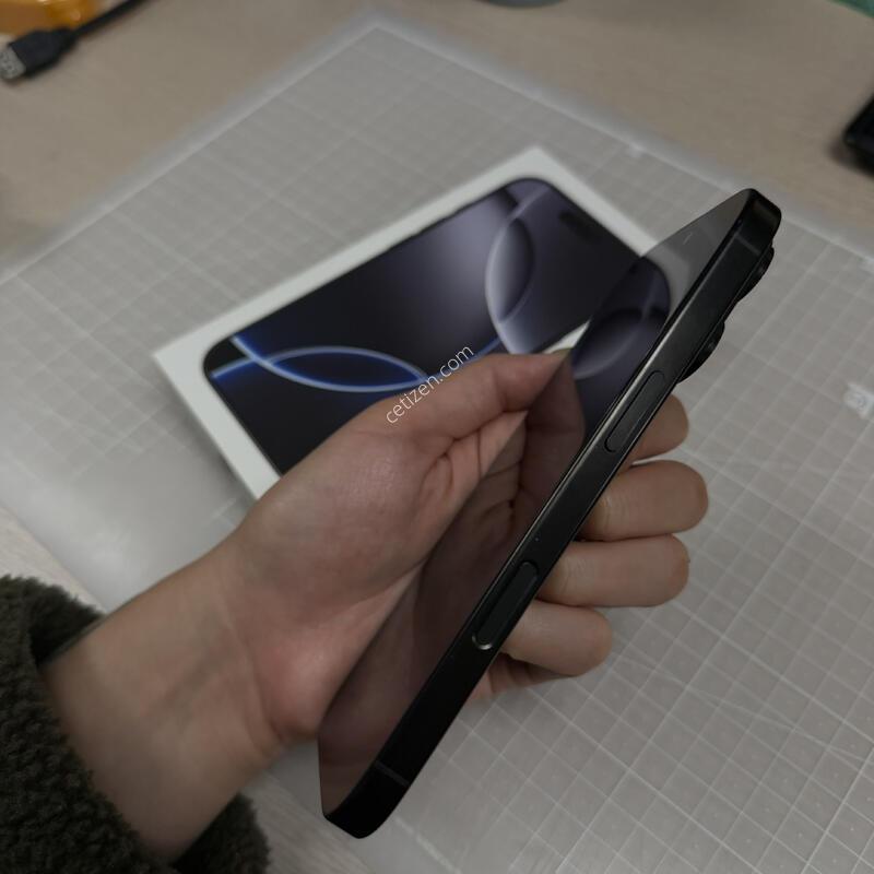 ������ 16 ���� ���� ƼŸ�� 512GB